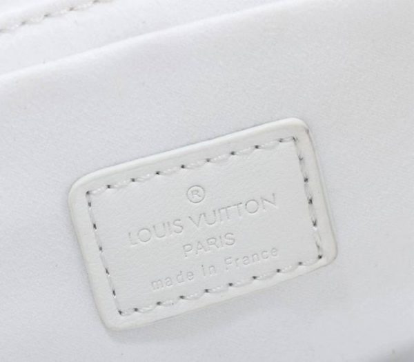 Replica Louis Vuitton Wave Chain Bag In Ivory - Image 7