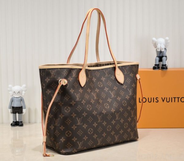 Replica Louis Vuitton Monogram Canvas Neverfull MM Tote In Beige - Image 2