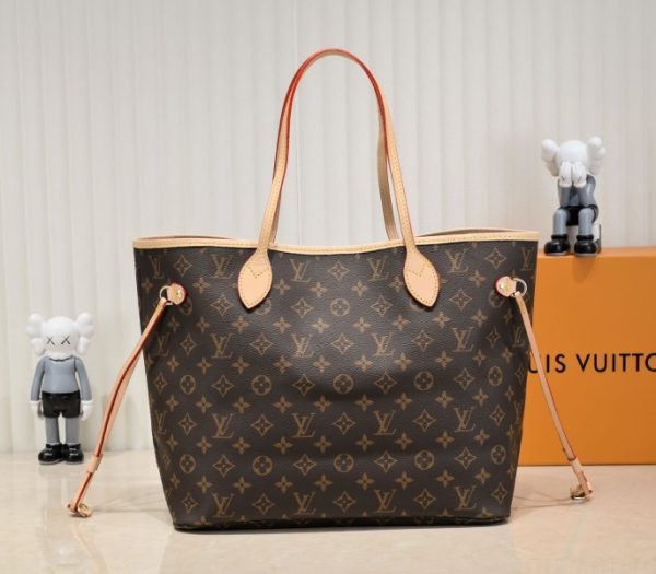 Replica Louis Vuitton Monogram Canvas Neverfull MM Tote In Red - Image 3