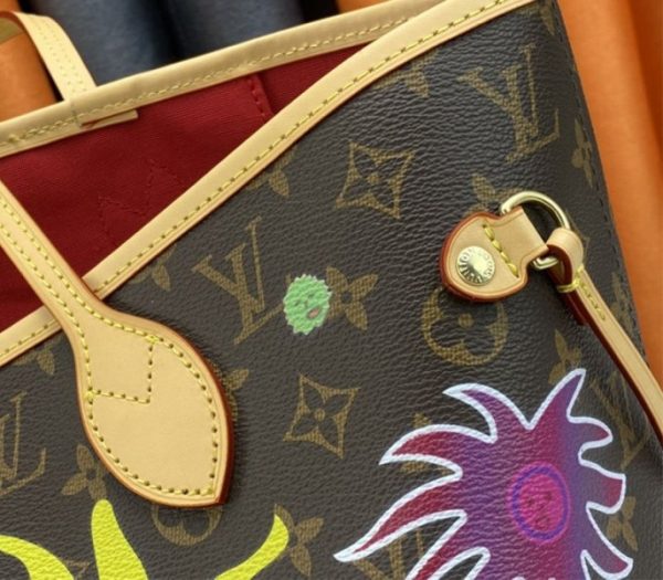 Replica Louis Vuitton X YK Monogram Canvas Neverfull MM Tote With Faces Print - Image 9