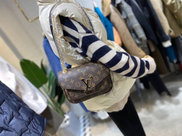 Replica Louis Vuitton Monogram Canvas Passy Bag - Image 9