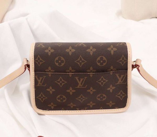 Replica Louis Vuitton Monogram Canvas Sologne BB Bag - Image 3