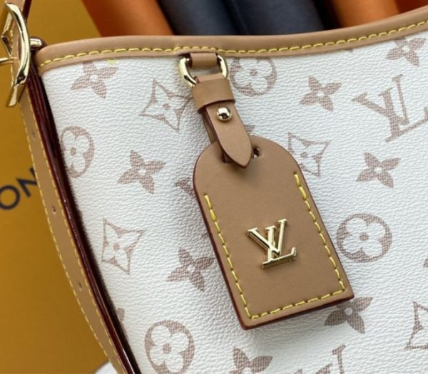 Replica Louis Vuitton Monogram Dune Canvas CarryAll MM Bag - Image 7