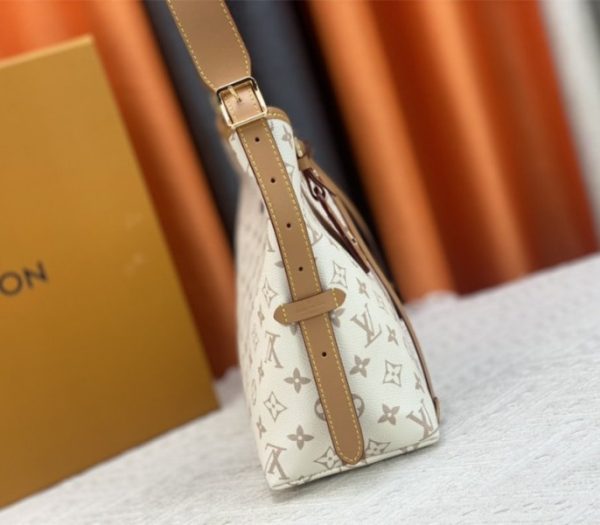 Replica Louis Vuitton Monogram Dune CarryAll PM Bag - Image 4