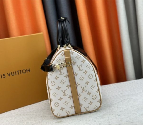 Replica Louis Vuitton Monogram Dune Keepall Bandouliere 45 Travel Bag - Image 4