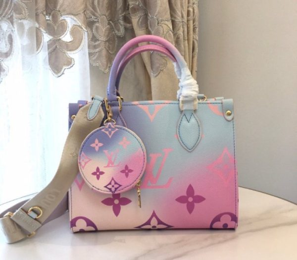 Replica Louis Vuitton Spring 2022 Onthego PM Tote In Pastel Pink