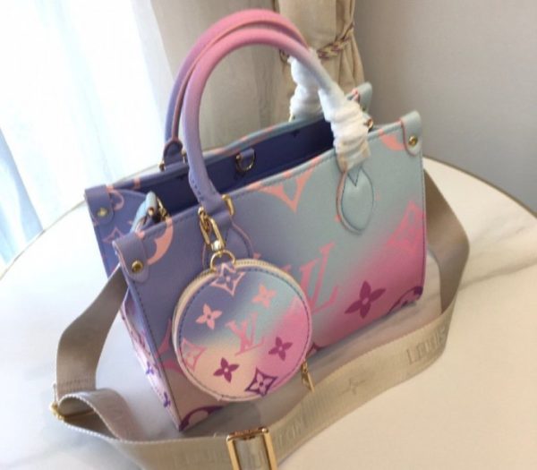 Replica Louis Vuitton Spring 2022 Onthego PM Tote In Pastel Pink - Image 6