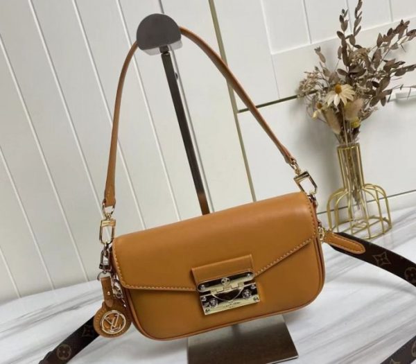 Replica Louis Vuitton Spring Summer 2022 Swing Bag In Hazelnut Brown