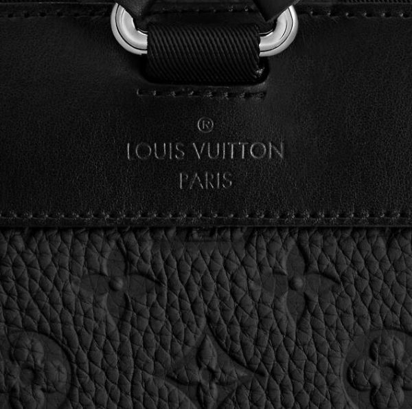 Louis Vuitton CHRISTOPHER PM M55699 - Image 6