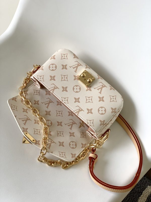 Louis Vuitton M46914 LV white Pochette Métis East West handbag - Image 4