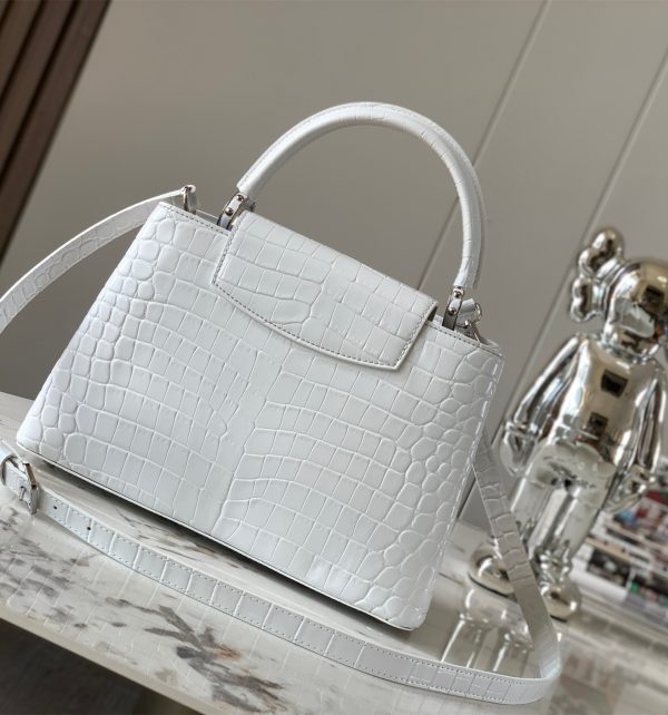 Louis Vuitton N93716 Capucines White - Image 3