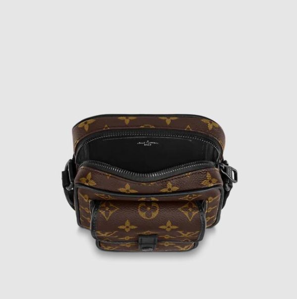 Louis Vuitton CHRISTOPHER WEARABLE WALLET M69404 - Image 3